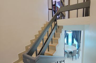 [𝐅𝐔𝐋𝐋𝐘 𝐅𝐔𝐑𝐍𝐈𝐒𝐇𝐄𝐃] 𝐑𝐮𝐦𝐚𝐡 𝐇𝐨𝐦𝐞𝐬𝐭𝐚𝐲 𝐒𝐞𝐦𝐢-𝐃 𝟐 𝐓𝐢𝐧𝐠𝐤𝐚𝐭 𝐌𝐨𝐝𝐞𝐧 & 𝐌𝐞𝐰𝐚𝐡 𝐝𝐢 𝐂𝐡𝐞𝐧𝐝𝐞𝐫𝐢𝐧𝐠