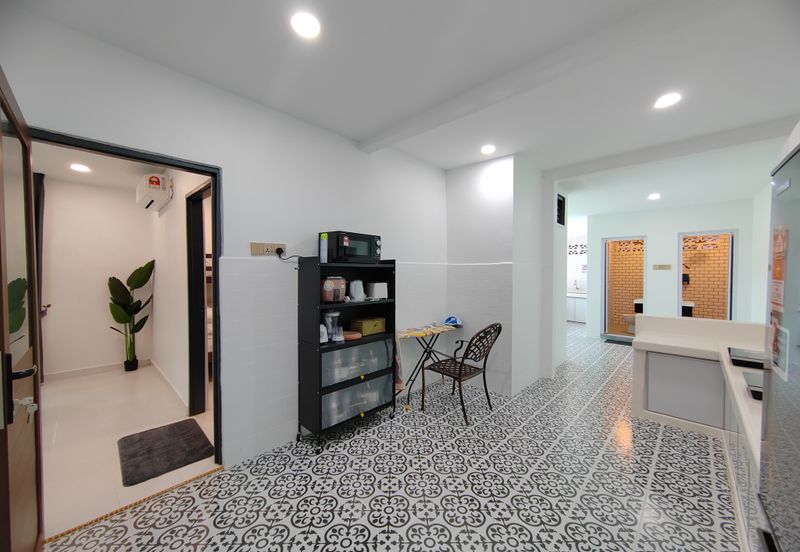 [𝐅𝐔𝐋𝐋𝐘 𝐅𝐔𝐑𝐍𝐈𝐒𝐇𝐄𝐃] 𝐑𝐮𝐦𝐚𝐡 𝐇𝐨𝐦𝐞𝐬𝐭𝐚𝐲 𝐒𝐞𝐦𝐢-𝐃 𝟐 𝐓𝐢𝐧𝐠𝐤𝐚𝐭 𝐌𝐨𝐝𝐞𝐧 & 𝐌𝐞𝐰𝐚𝐡 𝐝𝐢 𝐂𝐡𝐞𝐧𝐝𝐞𝐫𝐢𝐧𝐠