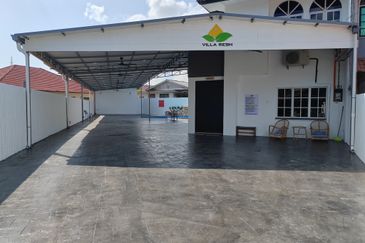 [𝐅𝐔𝐋𝐋𝐘 𝐅𝐔𝐑𝐍𝐈𝐒𝐇𝐄𝐃] 𝐑𝐮𝐦𝐚𝐡 𝐇𝐨𝐦𝐞𝐬𝐭𝐚𝐲 𝐒𝐞𝐦𝐢-𝐃 𝟐 𝐓𝐢𝐧𝐠𝐤𝐚𝐭 𝐌𝐨𝐝𝐞𝐧 & 𝐌𝐞𝐰𝐚𝐡 𝐝𝐢 𝐂𝐡𝐞𝐧𝐝𝐞𝐫𝐢𝐧𝐠