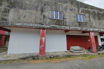 [CORNER LOT] Shoplot 2 Tingkat di Kondo Rakyat Kuala Ibai, Kuala Terengganu, Terengganu