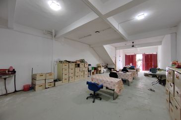 [CORNER LOT] Shoplot 2 Tingkat di Kondo Rakyat Kuala Ibai, Kuala Terengganu, Terengganu