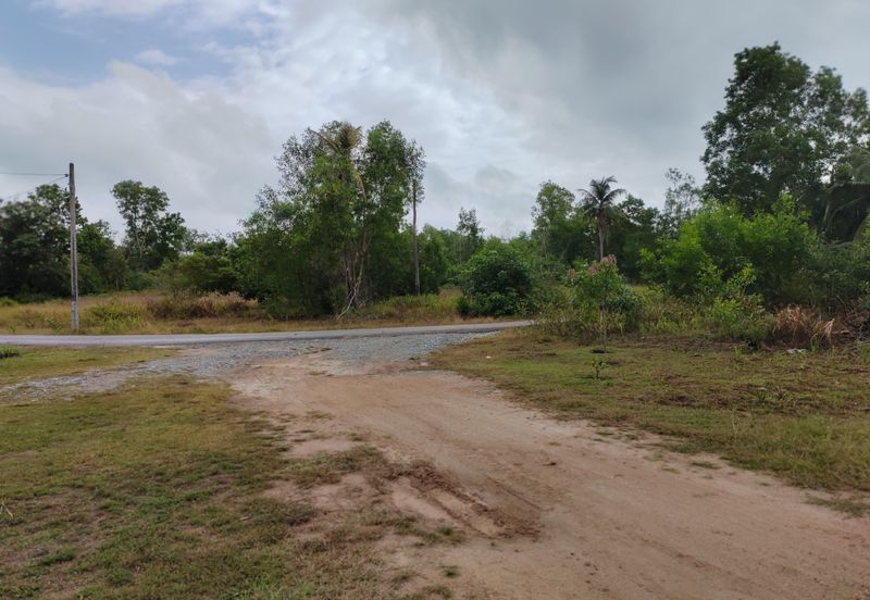 𝐓𝐚𝐧𝐚𝐡 𝐋𝐨𝐭 𝐁𝐚𝐧𝐠𝐥𝐨 𝐬𝐚𝐢𝐳 𝟓𝟏𝟒𝐦² 𝐝𝐢 𝐊𝐠. 𝐀𝐥𝐮𝐫 𝐓𝐮𝐦𝐚𝐧, 𝐌𝐚𝐫𝐚𝐧𝐠, 𝐓𝐞𝐫𝐞𝐧𝐠𝐠𝐚𝐧𝐮