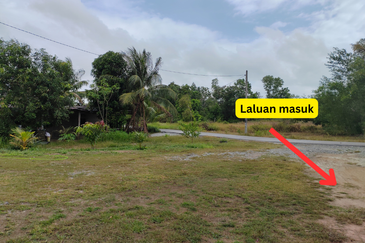 𝐓𝐚𝐧𝐚𝐡 𝐋𝐨𝐭 𝐁𝐚𝐧𝐠𝐥𝐨 𝐬𝐚𝐢𝐳 𝟓𝟏𝟒𝐦² 𝐝𝐢 𝐊𝐠. 𝐀𝐥𝐮𝐫 𝐓𝐮𝐦𝐚𝐧, 𝐌𝐚𝐫𝐚𝐧𝐠, 𝐓𝐞𝐫𝐞𝐧𝐠𝐠𝐚𝐧𝐮