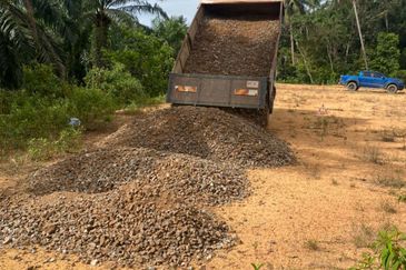 𝟔 𝐓𝐚𝐧𝐚𝐡 𝐋𝐨𝐭 𝐁𝐚𝐧𝐠𝐥𝐨 𝐬𝐚𝐢𝐳 𝟔𝟔𝟐𝐦² 𝐝𝐢 𝐏𝐞𝐧𝐠𝐤𝐚𝐥𝐚𝐧 𝐁𝐞𝐫𝐚𝐧𝐠𝐚𝐧, 𝐌𝐚𝐫𝐚𝐧𝐠, 𝐓𝐞𝐫𝐞𝐧𝐠𝐠𝐚𝐧𝐮