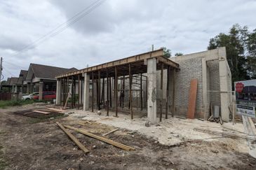 Kampung Pengkalan Maras