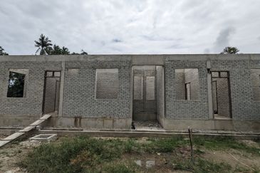 Kampung Pengkalan Maras