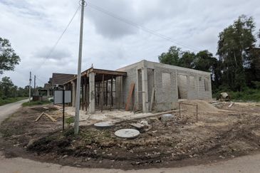 Kampung Pengkalan Maras