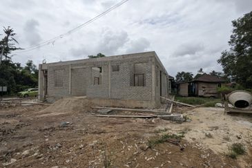 Kampung Pengkalan Maras