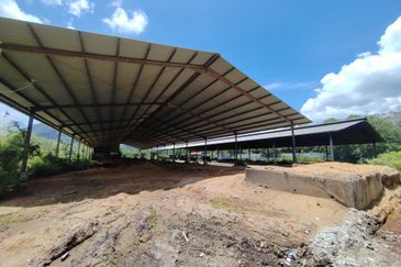 Tanah Industri 5 ekar + Perniagaan Kilang Papan di Kawasan Perindustrian Wakaf Tapai, Terengganu