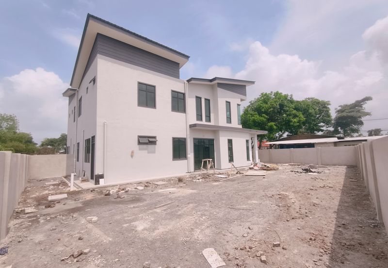 Rumah Semi-D Moden 2 Tingkat di Padang Negara, Batu Buruk, Kuala Terengganu