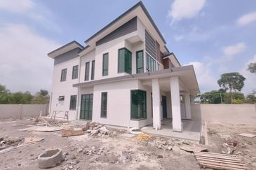 Rumah Semi-D Moden 2 Tingkat di Padang Negara, Batu Buruk, Kuala Terengganu