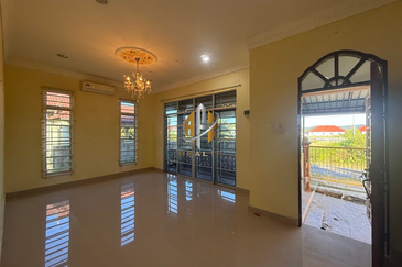 [CORNER LOT] Banglo Setingkat di Kg. Atas Tol, Kuala Terengganu, Terengganu