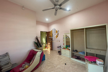 [CORNER LOT] Banglo Setingkat di Kg. Atas Tol, Kuala Terengganu, Terengganu