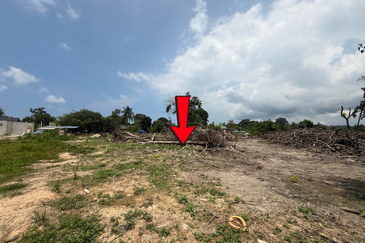 Tanah Status Bangunan Saiz 1.425 ekar di Kg. Nyior, Paka, Terengganu sebelah Masjid Kg. Nyior