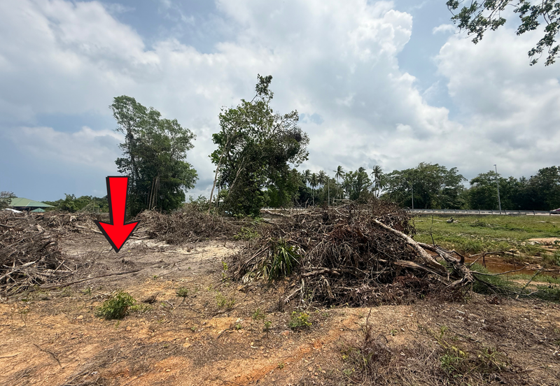 Tanah Status Bangunan Saiz 1.425 ekar di Kg. Nyior, Paka, Terengganu sebelah Masjid Kg. Nyior