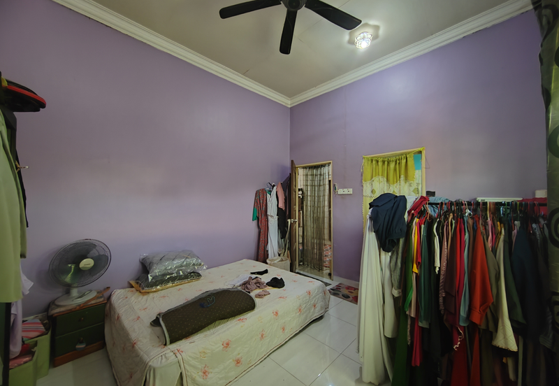 Banglo Setingkat di Kg. Alor Lit, Bukit Payong Terengganu