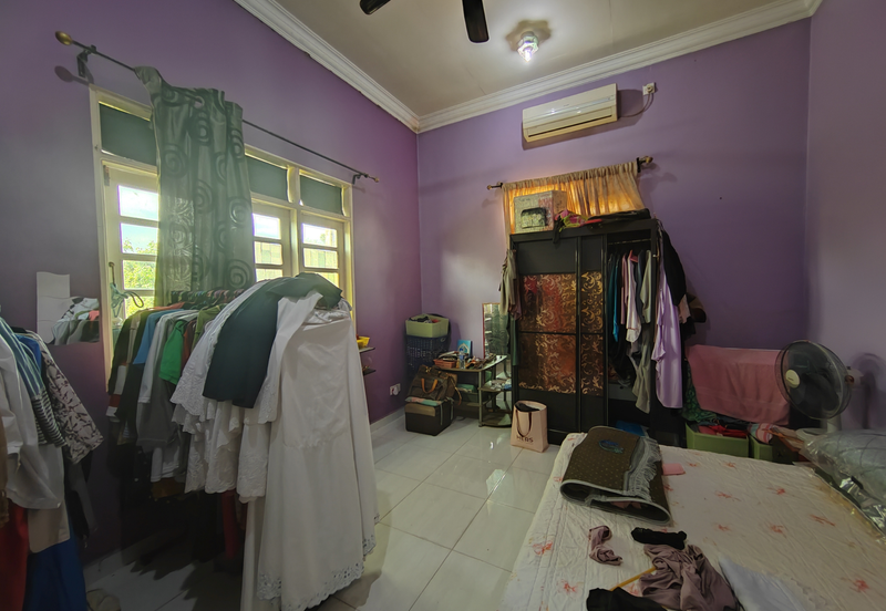 Banglo Setingkat di Kg. Alor Lit, Bukit Payong Terengganu