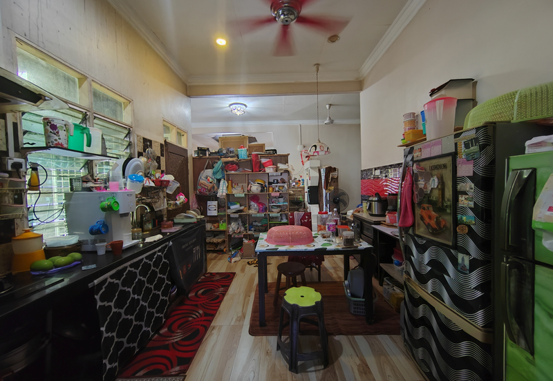 Banglo Setingkat di Kg. Alor Lit, Bukit Payong Terengganu