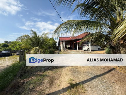 Banglo Setingkat di Kg. Alor Lit, Bukit Payong Terengganu, Terengganu, Marang