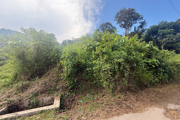 Tanah Status Bangunan Saiz 1.02 ekar di Ajil, Terengganu berdekatan MR. DIY & Eco Shop Ajil