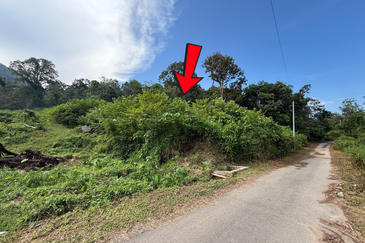 Tanah Status Bangunan Saiz 1.02 ekar di Ajil, Terengganu berdekatan MR. DIY & Eco Shop Ajil