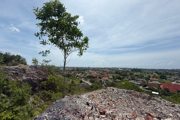 Tanah Status Bangunan Saiz 2.54 ekar di Bukit Depu, Kuala Terengganu, Terengganu