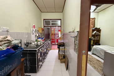 [𝐅𝐮𝐥𝐥𝐲 𝐑𝐞𝐧𝐨𝐯𝐚𝐭𝐞𝐝] 𝐑𝐔𝐌𝐀𝐇 𝐓𝐄𝐑𝐄𝐒 𝐒𝐄𝐓𝐈𝐍𝐆𝐊𝐀𝐓 𝐃𝐈 𝐓𝐀𝐌𝐀𝐍 𝐁𝐔𝐊𝐈𝐓 𝐁𝐀𝐘𝐀𝐒 𝐈𝐍𝐃𝐀𝐇, 𝐓𝐑𝐆