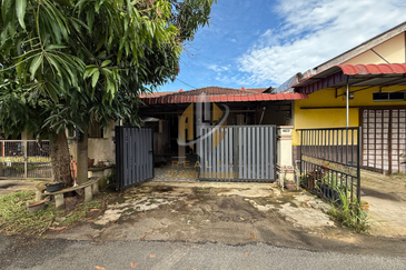 [𝐅𝐮𝐥𝐥𝐲 𝐑𝐞𝐧𝐨𝐯𝐚𝐭𝐞𝐝] 𝐑𝐔𝐌𝐀𝐇 𝐓𝐄𝐑𝐄𝐒 𝐒𝐄𝐓𝐈𝐍𝐆𝐊𝐀𝐓 𝐃𝐈 𝐓𝐀𝐌𝐀𝐍 𝐁𝐔𝐊𝐈𝐓 𝐁𝐀𝐘𝐀𝐒 𝐈𝐍𝐃𝐀𝐇, 𝐓𝐑𝐆