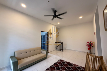 [NON BUMI] Rumah Teres 2 Tingkat Corner Lot di Taman Tapai Indah, Wakaf Tapai, Terengganu