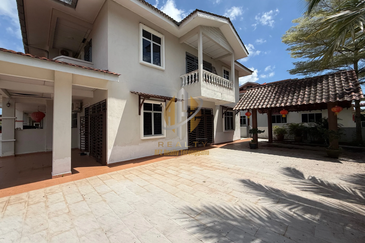 [NON BUMI] Rumah Teres 2 Tingkat Corner Lot di Taman Tapai Indah, Wakaf Tapai, Terengganu