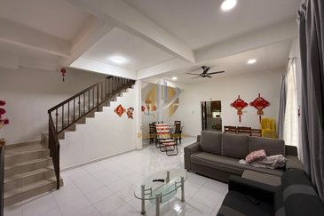 [NON BUMI] Rumah Teres 2 Tingkat Corner Lot di Taman Tapai Indah, Wakaf Tapai, Terengganu