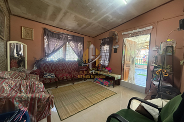 Rumah Semi-D 2 Tingkat di Taman Koperasi, Kuala Ibai, Kuala Terengganu