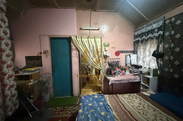 Rumah Semi-D 2 Tingkat di Taman Koperasi, Kuala Ibai, Kuala Terengganu