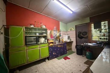 Rumah Semi-D 2 Tingkat di Taman Koperasi, Kuala Ibai, Kuala Terengganu