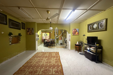 Rumah Semi-D 2 Tingkat di Taman Koperasi, Kuala Ibai, Kuala Terengganu