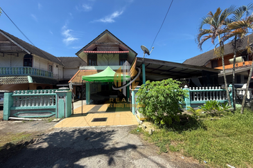 Rumah Semi-D 2 Tingkat di Taman Koperasi, Kuala Ibai, Kuala Terengganu