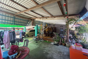 Rumah Semi-D 2 Tingkat di Taman Koperasi, Kuala Ibai, Kuala Terengganu