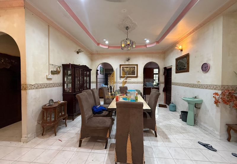 Rumah Banglo Setingkat di Kg. Atas Tol, Kuala Terengganu, Terengganu