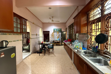 Rumah Banglo Setingkat di Kg. Atas Tol, Kuala Terengganu, Terengganu