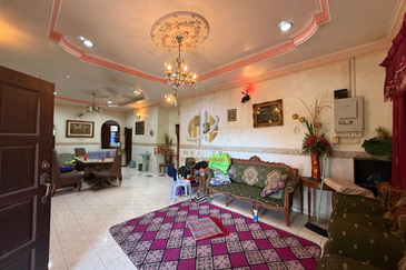 Rumah Banglo Setingkat di Kg. Atas Tol, Kuala Terengganu, Terengganu