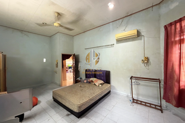 Rumah Banglo Setingkat di Kg. Atas Tol, Kuala Terengganu, Terengganu