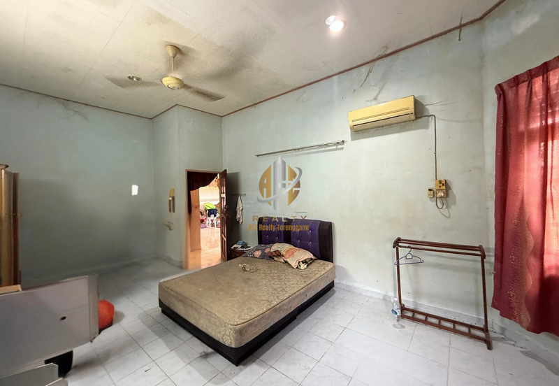 Rumah Banglo Setingkat di Kg. Atas Tol, Kuala Terengganu, Terengganu