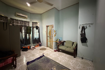 Rumah Banglo Setingkat di Kg. Atas Tol, Kuala Terengganu, Terengganu