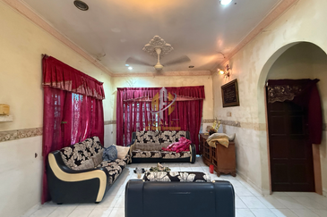 Rumah Banglo Setingkat di Kg. Atas Tol, Kuala Terengganu, Terengganu