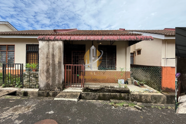 Rumah Teres Setingkat di Taman Tapai Indah, Wakaf Tapai, Terengganu