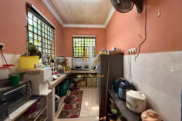 [Corner Lot]Rumah Semi-D Setingkat di Kg. sungai Kerak, Marang, Terengganu