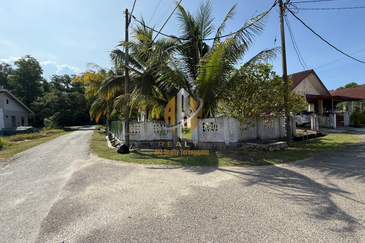 [Corner Lot]Rumah Semi-D Setingkat di Kg. sungai Kerak, Marang, Terengganu