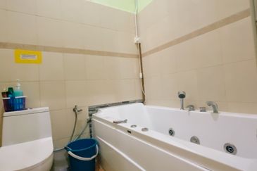 𝟏 𝐔𝐍𝐈𝐓 𝐑𝐔𝐌𝐀𝐇 𝐁𝐀𝐍𝐆𝐋𝐎 𝐒𝐄𝐓𝐈𝐍𝐆𝐊𝐀𝐓 𝐃𝐈 𝐊𝐄𝐑𝐓𝐈𝐇,𝐊𝐄𝐌𝐀𝐌𝐀𝐍, 𝐓𝐄𝐑𝐄𝐍𝐆𝐆𝐀𝐍𝐔