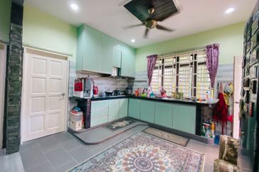 𝟏 𝐔𝐍𝐈𝐓 𝐑𝐔𝐌𝐀𝐇 𝐁𝐀𝐍𝐆𝐋𝐎 𝐒𝐄𝐓𝐈𝐍𝐆𝐊𝐀𝐓 𝐃𝐈 𝐊𝐄𝐑𝐓𝐈𝐇,𝐊𝐄𝐌𝐀𝐌𝐀𝐍, 𝐓𝐄𝐑𝐄𝐍𝐆𝐆𝐀𝐍𝐔