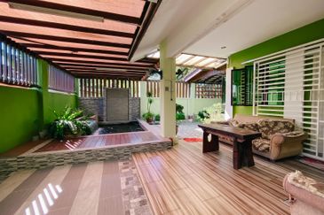 𝟏 𝐔𝐍𝐈𝐓 𝐑𝐔𝐌𝐀𝐇 𝐁𝐀𝐍𝐆𝐋𝐎 𝐒𝐄𝐓𝐈𝐍𝐆𝐊𝐀𝐓 𝐃𝐈 𝐊𝐄𝐑𝐓𝐈𝐇,𝐊𝐄𝐌𝐀𝐌𝐀𝐍, 𝐓𝐄𝐑𝐄𝐍𝐆𝐆𝐀𝐍𝐔